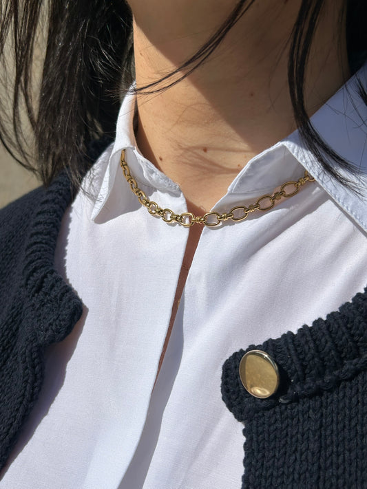 COLLAR CHIC